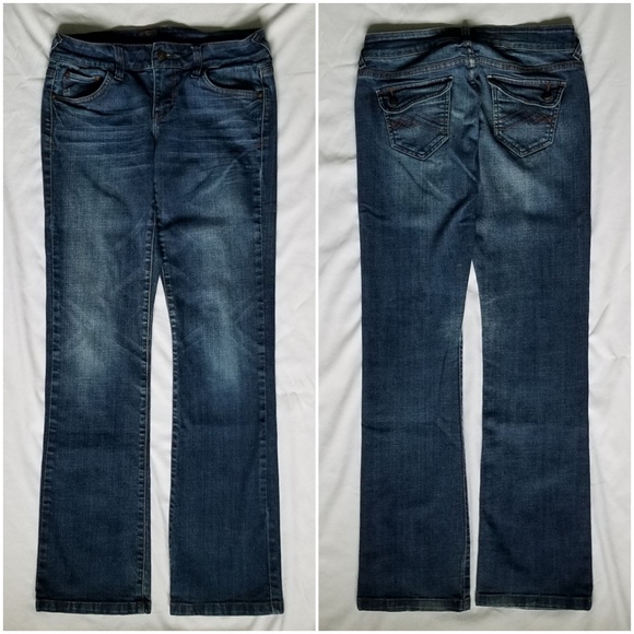 dELIAs Reece Low Rise Boot Cut Jeans - Picture 6 of 7